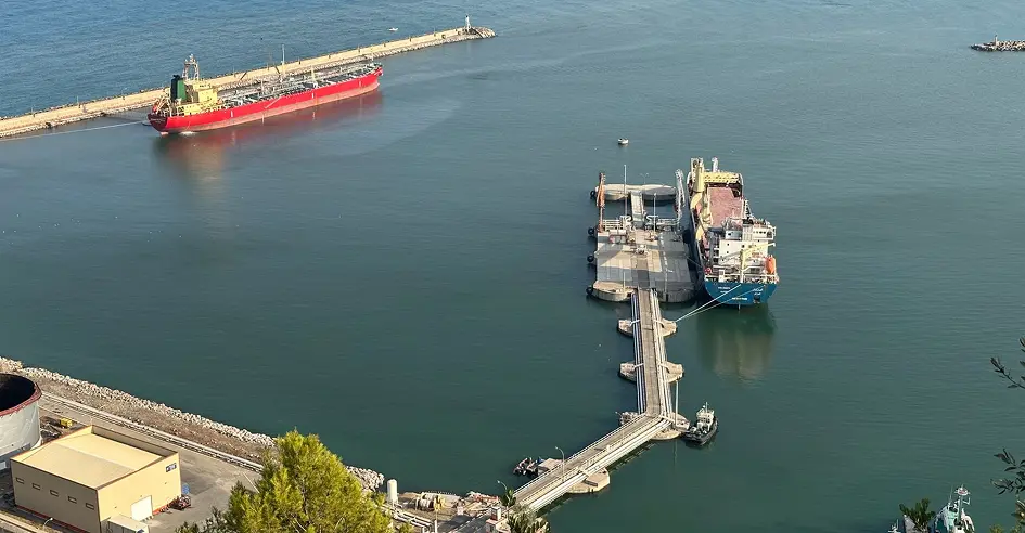 Vessel Handling